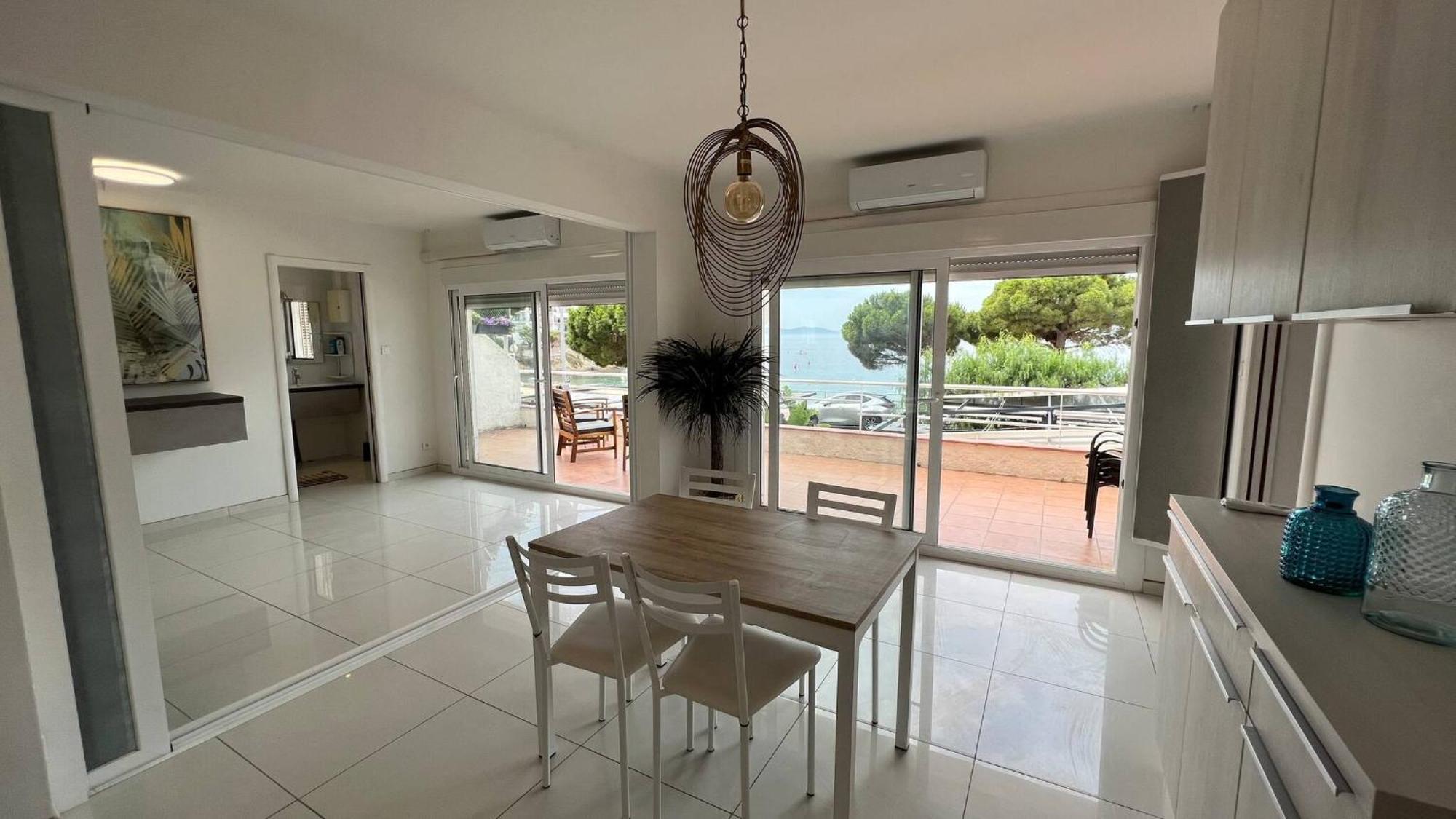 Precioso Apartamento Moderno En Primera Linea Del Mar Av-11 Roses Kültér fotó
